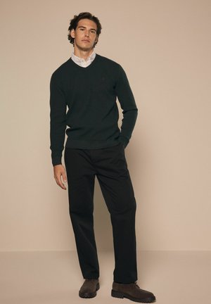 MOCK - Jumper - green oxford vneck