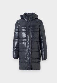 Puffjakke med en blank mørk marineblå finish, som har hette, lange ermer, trykknapplukking og horisontale quiltede seksjoner for isolasjon.