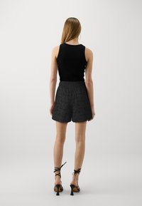 Thumbnail Image 3