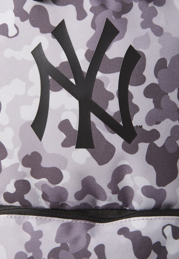 MLB NEW YORK YANKEES STADIUM BACKPACK - Club wear - gray4