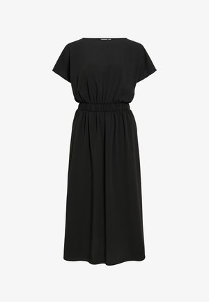 Crna midi haljina s kratkim rukavima, elastičnim strukom i okruglim izrezom, prikazana na bijeloj pozadini.