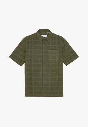 Lühikeste varrukatega rohelise oliivitooni nööpidega särk, millel on tekstuurne ruuduline muster, üks rinnatasku ja lõdvestunud krae.