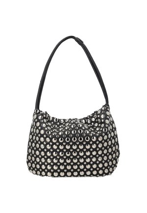 Schwarze Schultertasche, dekoriert mit gleichmäßig verteilten runden silbernen Nieten, die ihre Oberfläche bedecken.