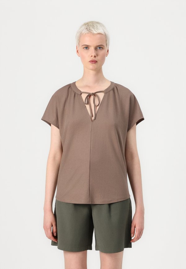ONLJANY STRING - Blouse - walnut