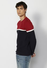 Koroshi Pulover - rojo red