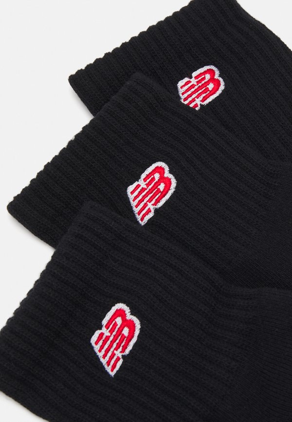 ESSENTIALS CUSHIONED ANKLE SOCKS PATCH LOGO 3 PACK - Socks2