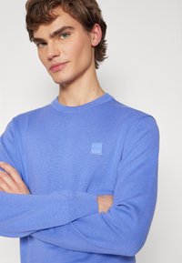 BOSS KANOVANO - Pulover - bright purple