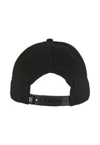 Čierna čiapka s ohnutým šiltom, vyrobená z látky. Má nastaviteľný plastový uzáver so zapínaním, detalizovanie švov a logo štítok na zadnej strane.