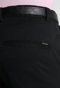 Scotch & Soda Chinosy