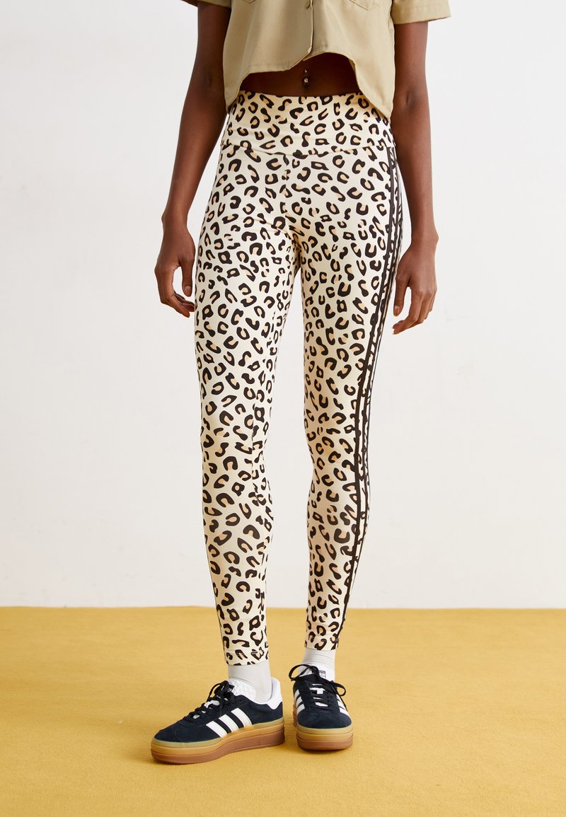 adidas Originals LEO - Tamprės – kelnės - black