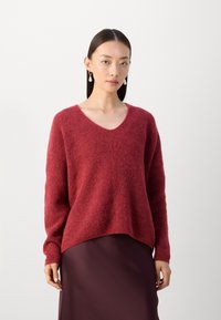 Mos Mosh THORA V-NECK - Strikkegenser - garnet