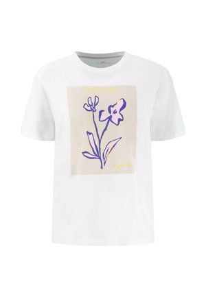 Baltas medvilnės marškinėliai su gėlių raštu violetine spalva ant kreminio fono, viršuje užrašas "BLOOM" ir smulkus tekstas žemiau.