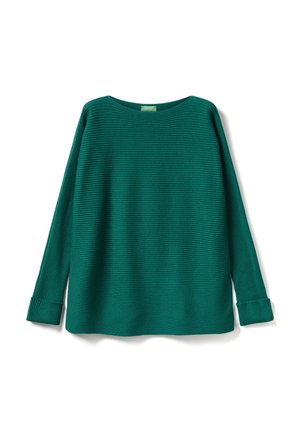 Pull côtelé vert avec un col large et des manches longues, présentant une coupe décontractée et des poignets à revers. Texture douce et couleur uniforme.