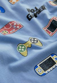 Next RELAXED FIT SHORT SLEEVE GRAPHIC STANDARD - T-shirt print - blue controller