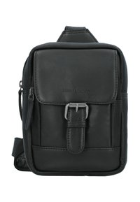 Borsa a tracolla in pelle nera con chiusura zip, tracolla regolabile e un accento con fibbia frontale. Texture liscia, forma rettangolare compatta.