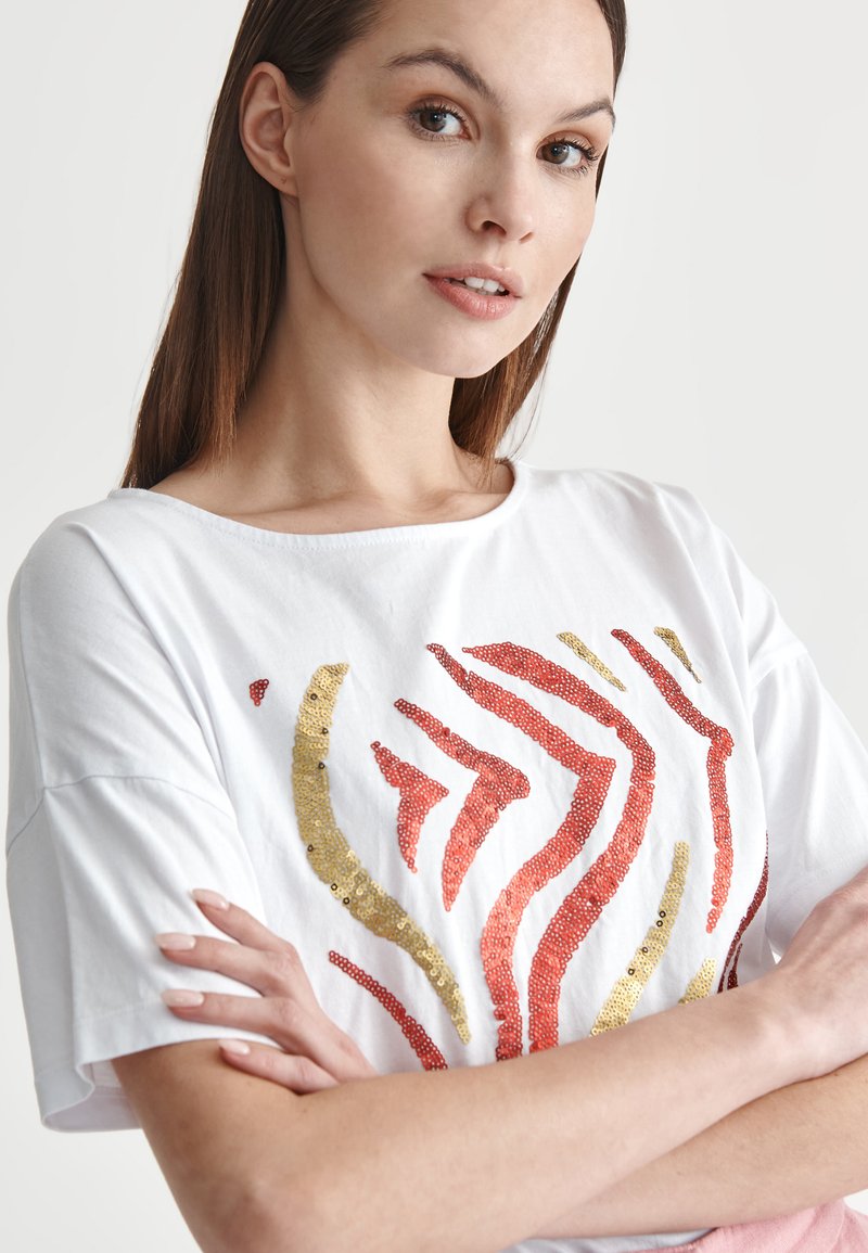 Damen T-Shirts | TATUUM MIZA T-Shirt print white/weiß - DM01697 Damen T-Shirts | TATUUM MIZA T-Shirt print white/weiß - DM01697