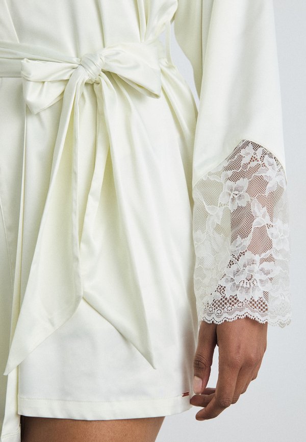 LYRA  KIMONO - Dressing gown - ivory4