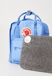 Fjällräven KÅNKEN MINI UNISEX - Nahrbtnik - ultramarine