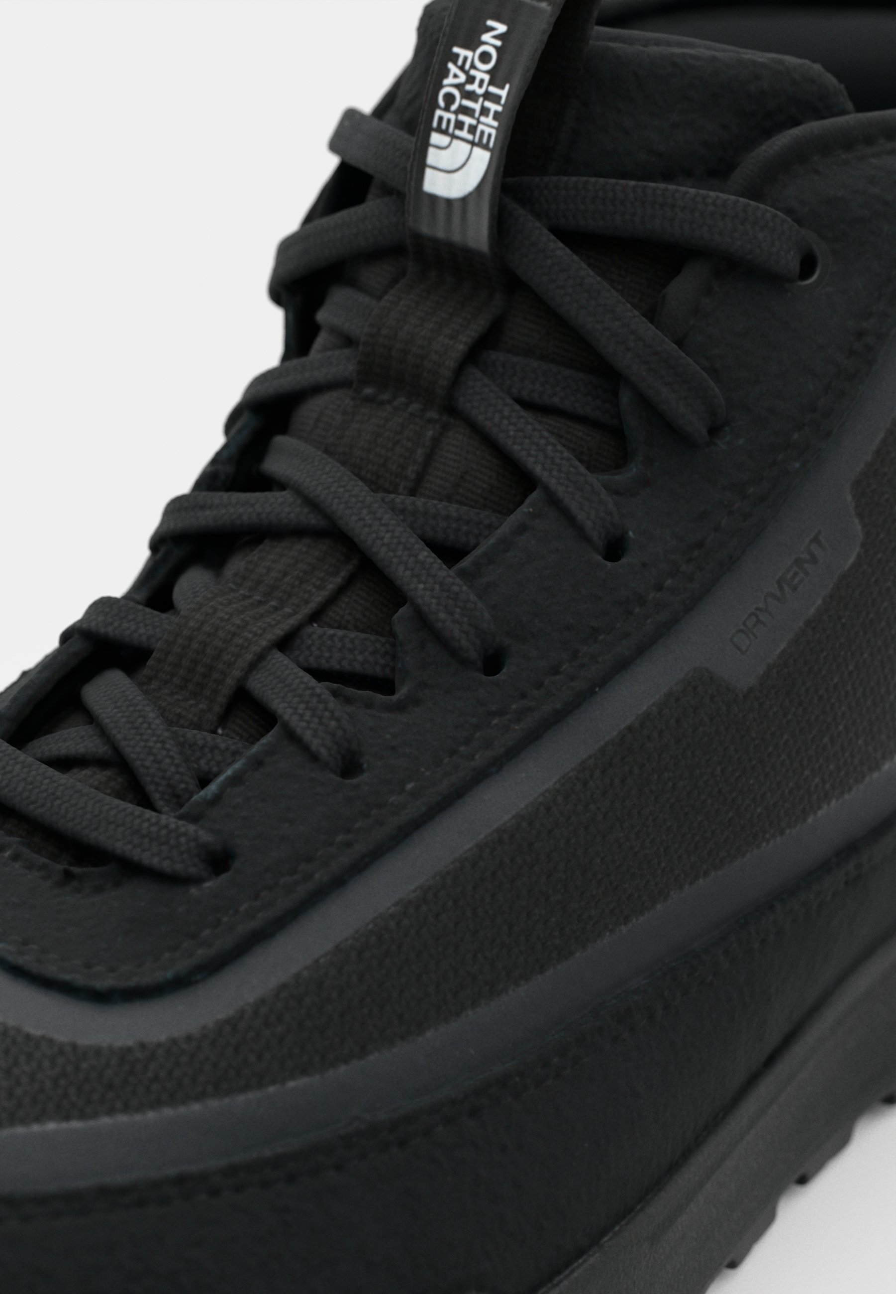 The North Face CLYFFE MID INSULATED WP UNISEX - Sneakers low - tnf