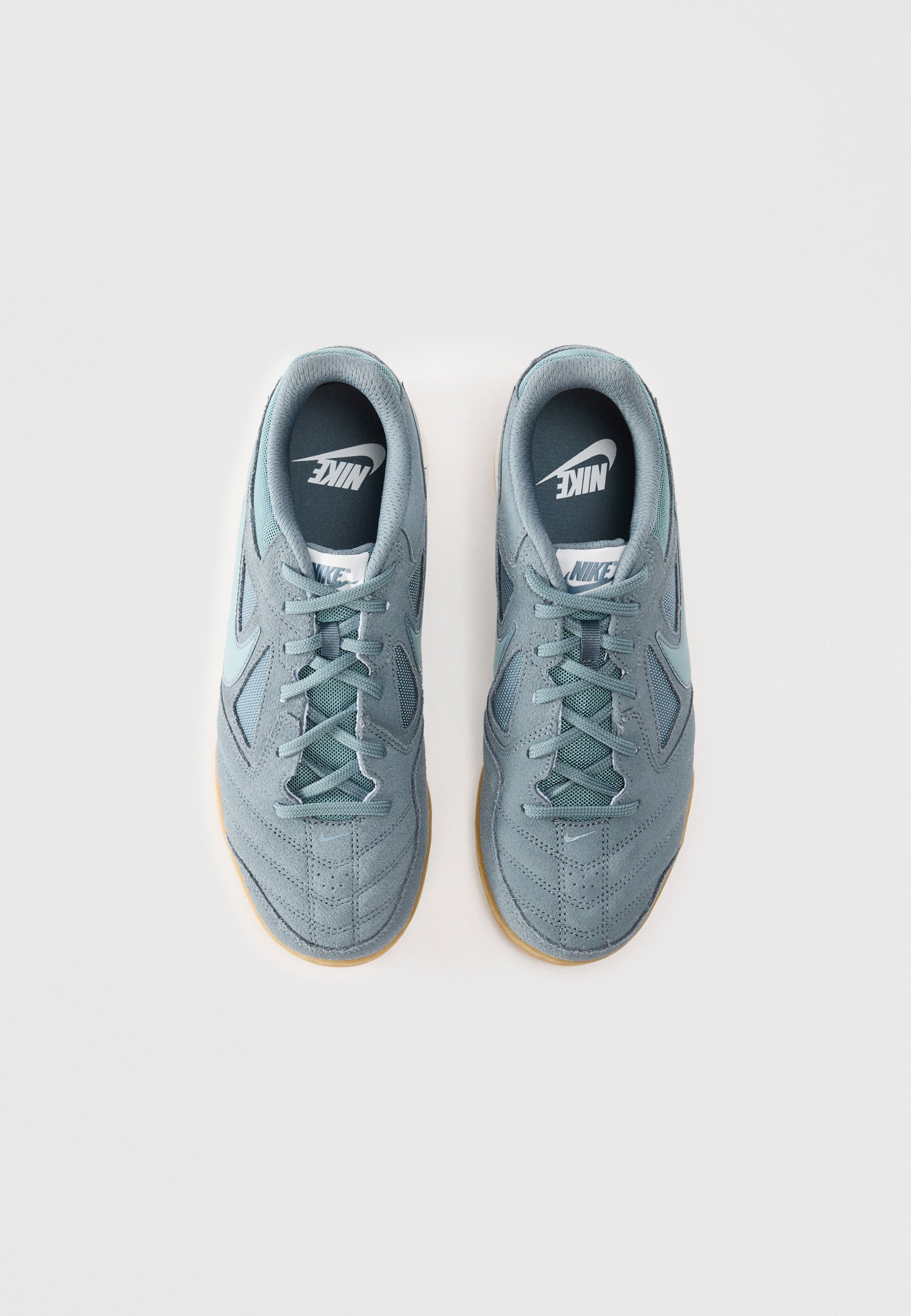 nike aviator trainers