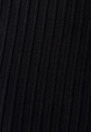 Tessuto a maglia nere a coste con righe verticali in rilievo, che presenta una consistenza morbida e un motivo uniforme in tutto il materiale.