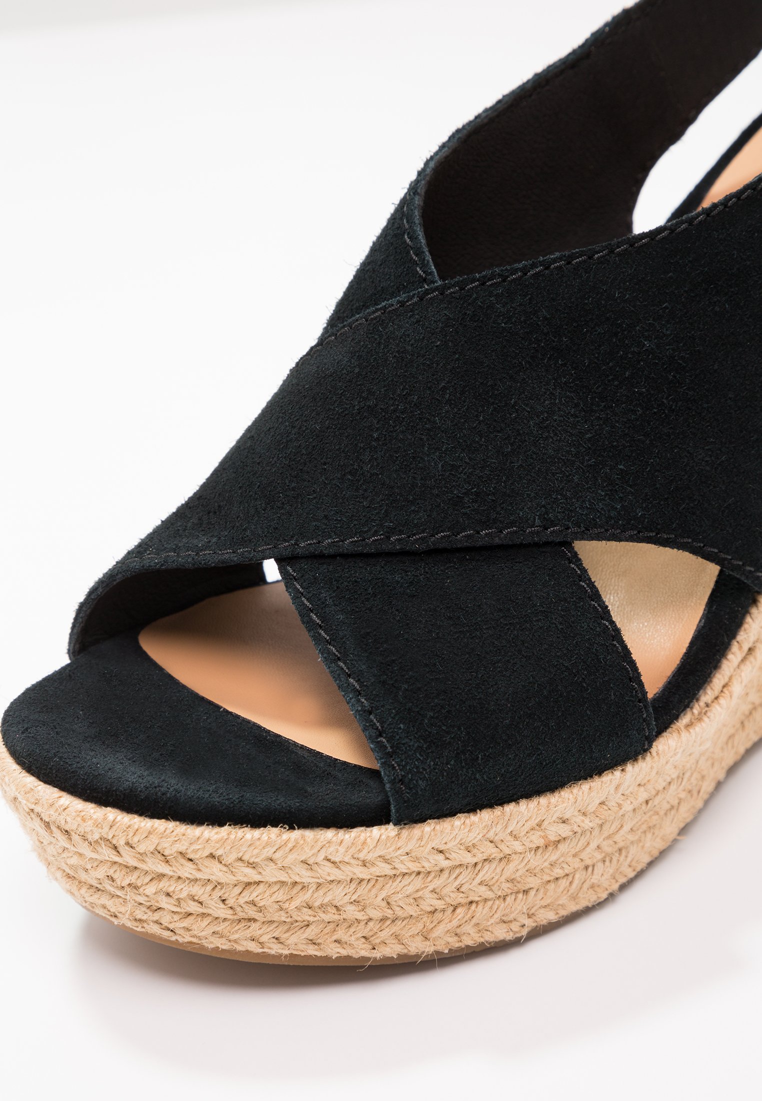 ugg harlow black