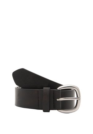 Ceinture en cuir noir avec une boucle en métal argenté, présentant une texture lisse et un design classique, se rétrécissant vers l'extrémité.