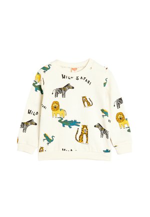 Hvid sweatshirt med lange ærmer prydet med farverige dyreprint, herunder løver, zebraer og krokodiller, og teksten "WILD SAFARI".