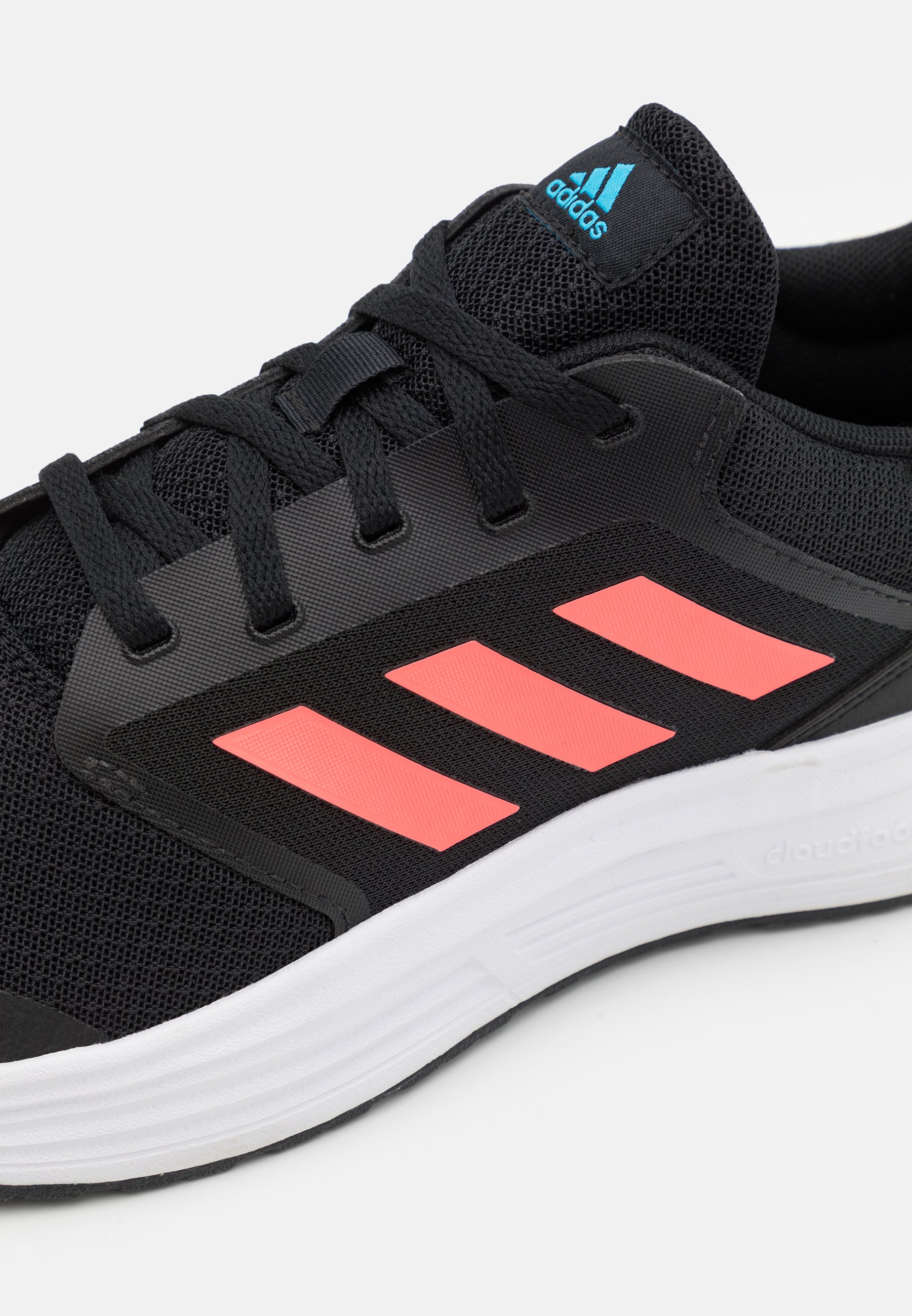 adidas cloudfoam performance