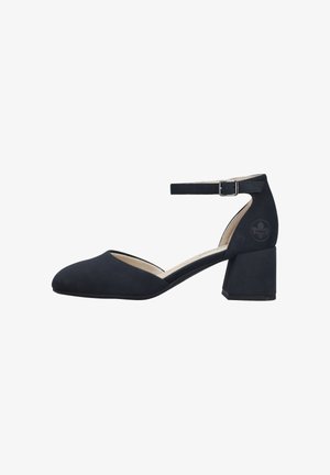 Chaussure à talon bloc bas pour femmes noires, à bout pointu et bride de cheville avec boucle, avec un logo embossé discret sur le talon.