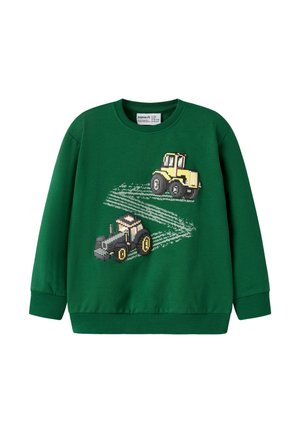 Grøn børne-sweatshirt med pixelkunst af gule og grå traktorer og dækspor foran.