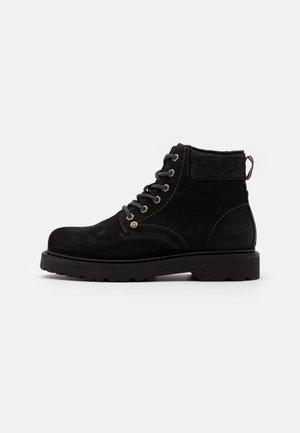 LACE UP MENS BOOT - Šněrovací kotníkové boty - black