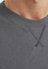 Jack & Jones CLASSIC TEE CREW NECK - Camiseta básica - asphalt