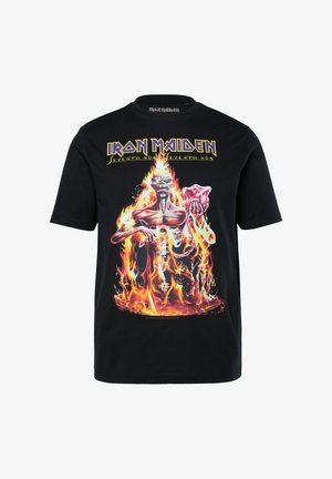 Zwarte katoenen T-shirt met een graphic print van een figuur omringd door vlammen, met daarboven in vet geel tekst "IRON MAIDEN".