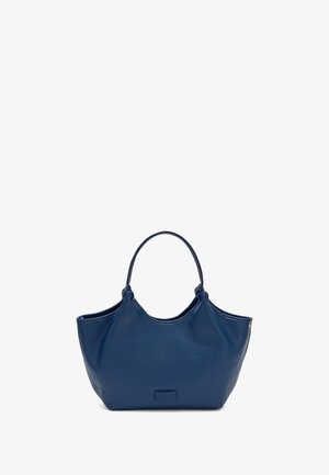 Marineblauwe leren tote bag met afgeronde handvatten en een licht gestructureerd oppervlak, gestructureerde maar zachte vorm, rechtopstaand.