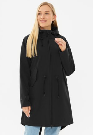 Zwarte lichtgewicht parka met verstelbare capuchon, ritssluiting aan de voorkant en zijzakken. Soepele textuur en een ontspannen pasvorm met trekkoordaccenten.