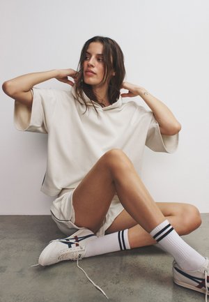 THE SET, SOFT TOUCH HOODIE AND SET - Dressikomplekt - cream