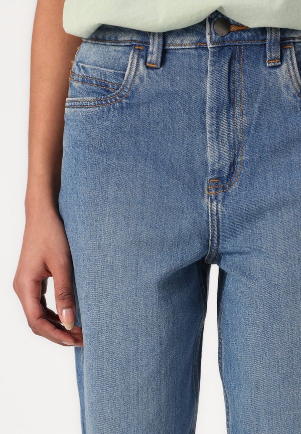 STRAIGHT PANTS LIGHT SHADE - Straight leg jeans - light shade3