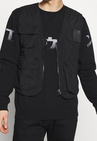 Champion Reverse Weave Liivi - black
