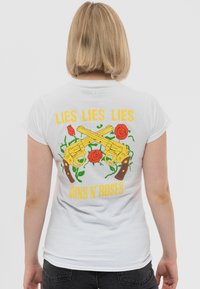 Paradiso Clothing GUNS N' ROSES LIES LIES LIES - Print T-shirt - white