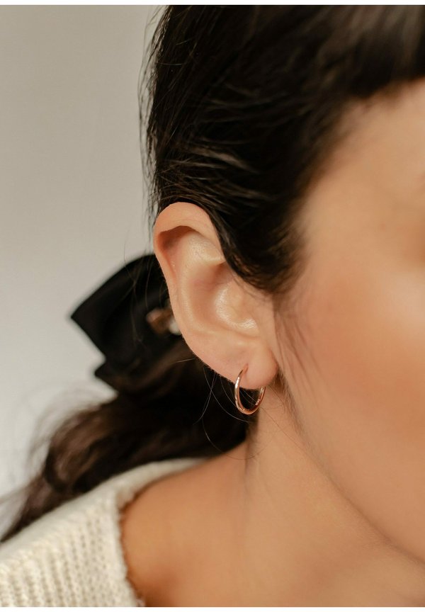 KLASSISCHE CREOLEN - Ohrringe - rosegoldfarben