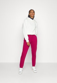 adidas Originals GRAPHIC HOODIE - Collegepaita - off-white