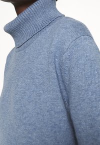 Banana Republic Jumper - blue
