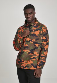 Urban Classics CAMO PULL OVER WINDBREAKER - Vjetrovka - dark green