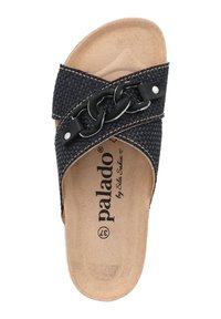 Infradito neri intrecciati con accentuazione in catena, soletta imbottita color beige e cuciture a contrasto, con il logo del marchio sulla soletta.