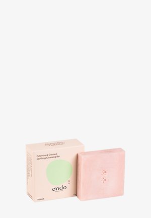 Ondo Beauty 36.5 CALAMINE & OATMEAL SOOTHING CLEANSING BAR - Crema limpiadora