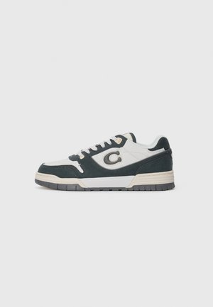 Sneaker in einem Farbschema aus Weiß, Grün und Grau. Verfügt über ein Obermaterial aus Stoff, eine runde Zehenform, Schnürsenkel und ein erhabenes Logo an der Seite. Flache Gummisohle.