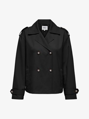 Gabardina corta negra de doble botonadura con solapas anchas, hombreras, puños abotonados y bolsillos laterales.