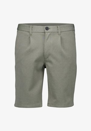 Pantaloncini da uomo su misura di colore verde oliva chiaro con passanti per cintura, chiusura con bottone e pieghe frontali.