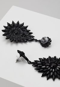 sweet deluxe CIANA - Boucles d'oreilles - schwarz